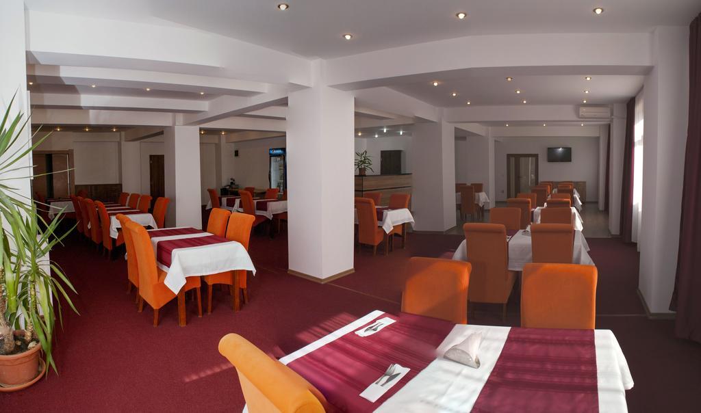 Hotel Otopeni Exterior foto